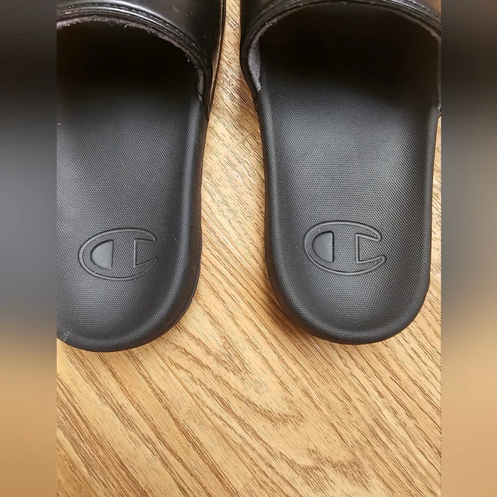 Champion Sandals | Black Slides | Size 1 Youth Unisex
